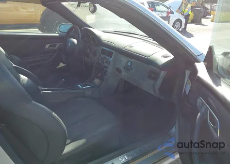 2002 Mercedes-Benz Slk 230 Kompressor z USA, uszkodzony, nr VIN WDBKK49F22F245284